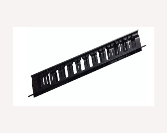 MAXPRO LINE  Panel ranzirni 19 inča, kanalica, plasticni, 1U 